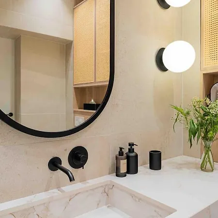 Ambassador * Amazing Garden & Flat * 2 Bdr * 120 Sqm Διαμέρισμα