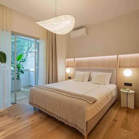 Ambassador * Amazing Garden & Flat * 2 Bdr * 120 Sqm *