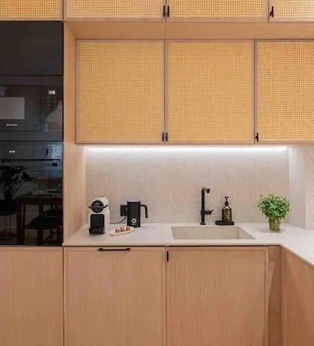 公寓 Ambassador * Amazing Garden & Flat * 2 Bdr * 120 Sqm *