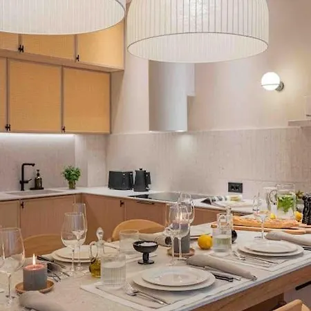 Ambassador * Amazing Garden & Flat * 2 Bdr * 120 Sqm * Бухарест