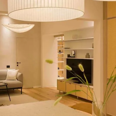 Ambassador * Amazing Garden & Flat * 2 Bdr * 120 Sqm