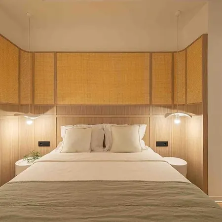 Ambassador * Amazing Garden & Flat * 2 Bdr * 120 Sqm 布加勒斯特