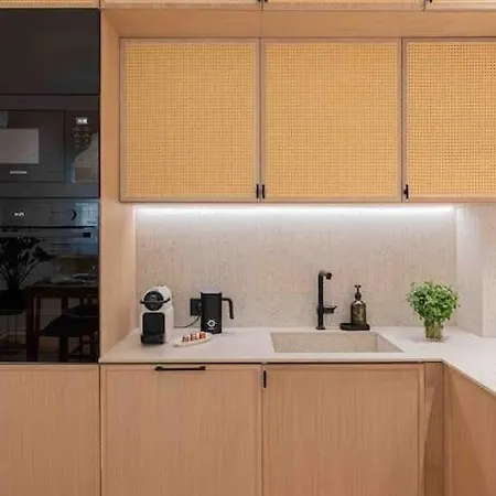 Apartment Ambassador * Amazing Garden & Flat * 2 Bdr * 120 Sqm *