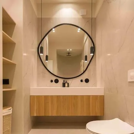 Ambassador * Amazing Garden & Flat * 2 Bdr * 120 Sqm