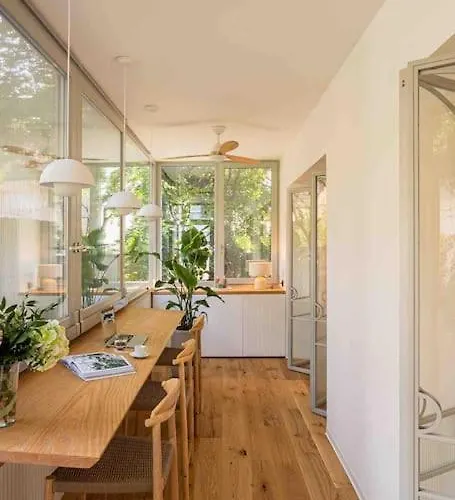 Ambassador * Amazing Garden & Flat * 2 Bdr * 120 Sqm Apartman *