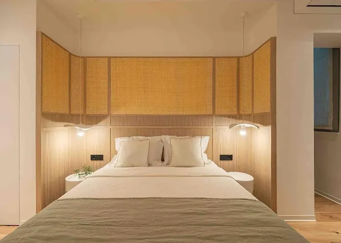 Ambassador * Amazing Garden & Flat * 2 Bdr * 120 Sqm Bucureşti