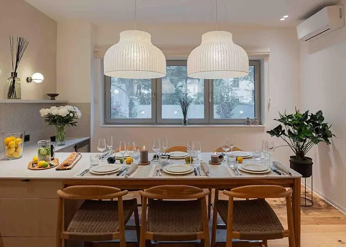 Ambassador * Amazing Garden & Flat * 2 Bdr * 120 Sqm Apartman Bukarest