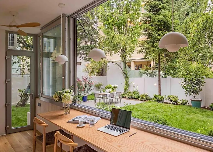 Ambassador * Amazing Garden & Flat * 2 Bdr * 120 Sqm Apartament