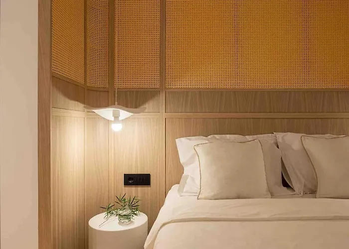 Ambassador * Amazing Garden & Flat * 2 Bdr * 120 Sqm *