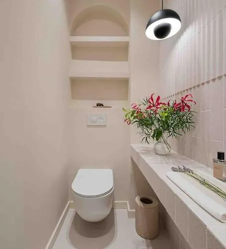 Ambassador * Amazing Garden & Flat * 2 Bdr * 120 Sqm Apartman