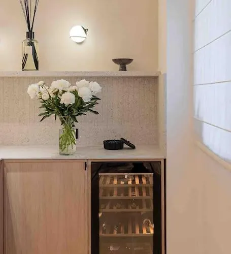 Διαμέρισμα Ambassador * Amazing Garden & Flat * 2 Bdr * 120 Sqm